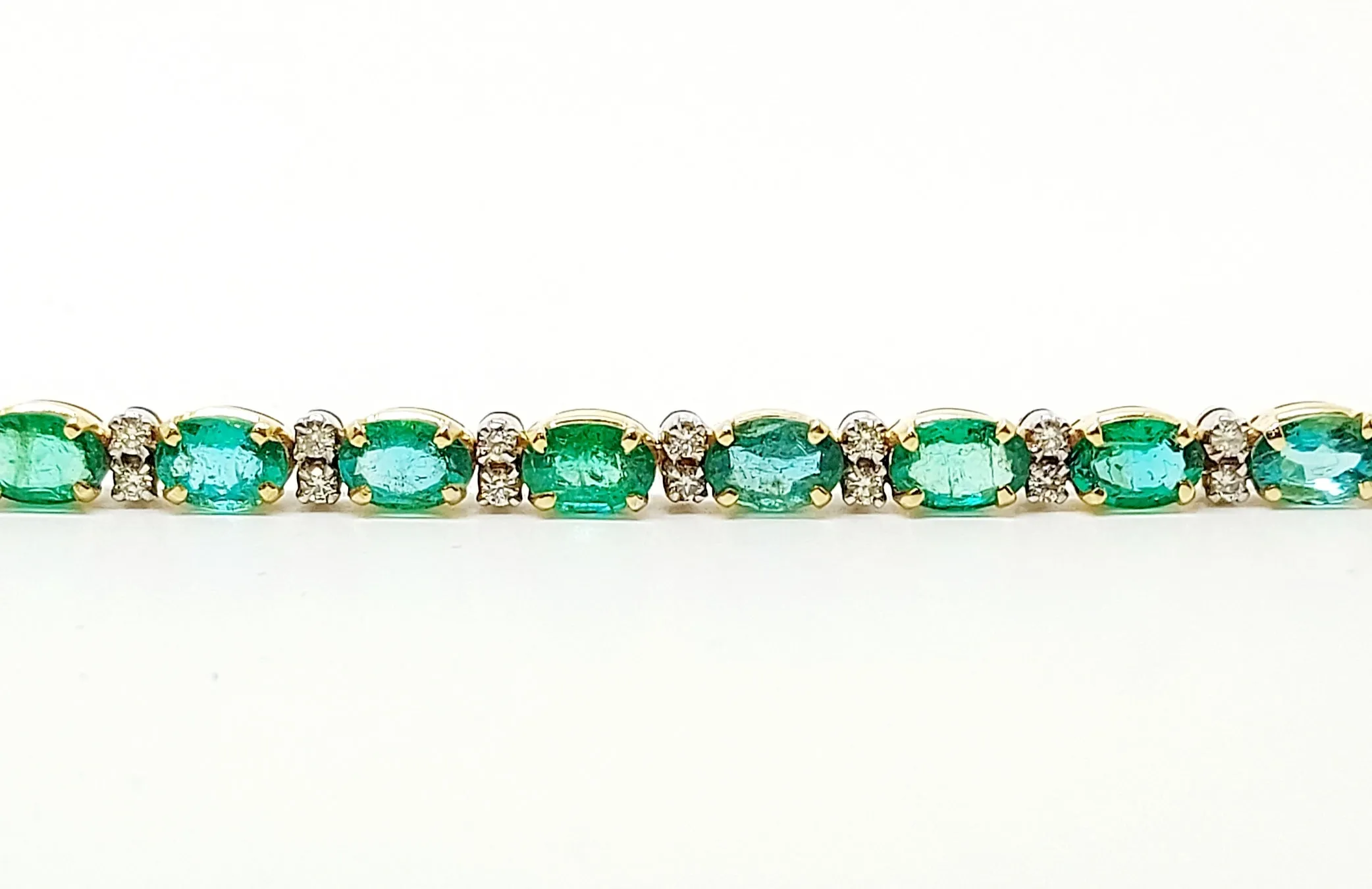 EMERALD AND DIAMOND TENNIS BRACELET AD NO.2853